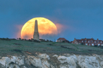 z3169 Supermoon rising over Yarborough Monument Culver Down