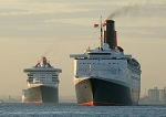 081010 QE2 QM2 IMG_0046