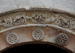 Façade portal, double archivolt details