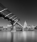Millenium Bridge IMG_4806 bw