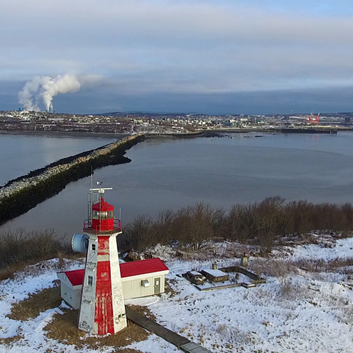 Looking towards the breakwater with the billowing smoke of the pulp mill @ Reversing Falls in the background, and wit…