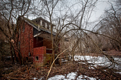 Abandoned Lincoln Way (Clairton, PA) | Overgrown Home