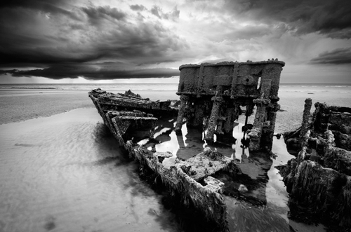 The remains of the ship - Passages, shipwrecked of the North West coast.