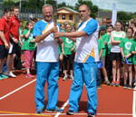 QUEENS BATON 01