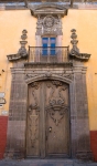 Casa Guerrero de Ocío, main portal
