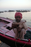 Taxi boatman on the ganges in Varanasi_0234