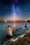 z4086 The Moon, Milky Way and Meteors over Freshwater Bay
