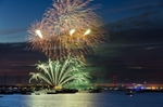 z2241 Cowes Fireworks