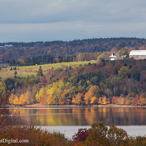 Farmland & autumn colors along Darlings Island within Kings County, New Brunswick, Canada.