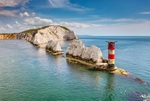 z4174 A Fine Spring Day at the Needles