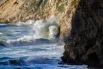 z4130 Stormy Seas under Tennyson Cliff