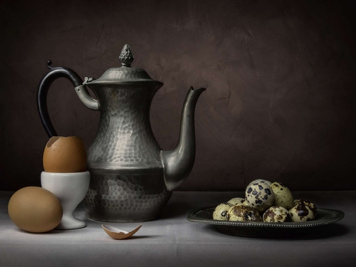 The Broken Eggshell