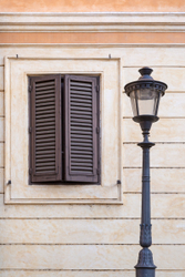 Spagnolo lampada a Roma