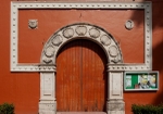Santiago Apóstol, façade portal alfiz