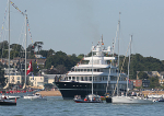 120725 LEANDER BRINGS QUEEN TO COWES WT7A7543