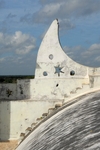 Roof vault & façade crest (horn)