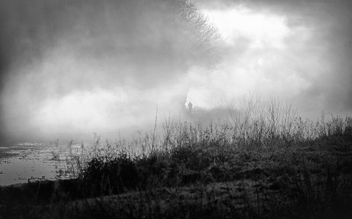 RIVER BANK RUNNER AT DAWN mono