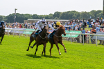 130625-Race 2-Carnation Queen-8639