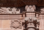 Façade architrave & column capital
