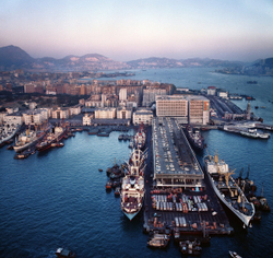 KM-196 Kowloon Wharf, the Ocean Terminal & Tsim Sha Tsui - 1973