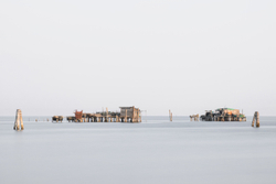 118 to 117 - Venetian fishing huts.