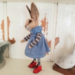 Mini hare in stripes and denim. (Photo 1)