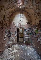 Holmesburg Prison (Philadelphia, PA) | Cellblock of Many Collages