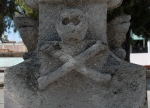 San Pedro Apóstol, atrial cross base, skull & crossbones