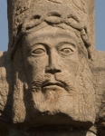 Atrial cross front, crossing, face of Christ