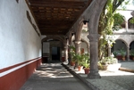 San Felipe y Santiago, lower cloister ambulatory
