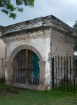 Atrio capilla posa