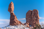 Suspended rock - Arches NP
