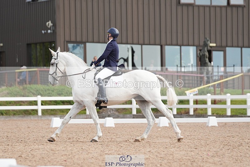 250906-101412-01455 - 002-Claire.JonesOwl.House.Rebel