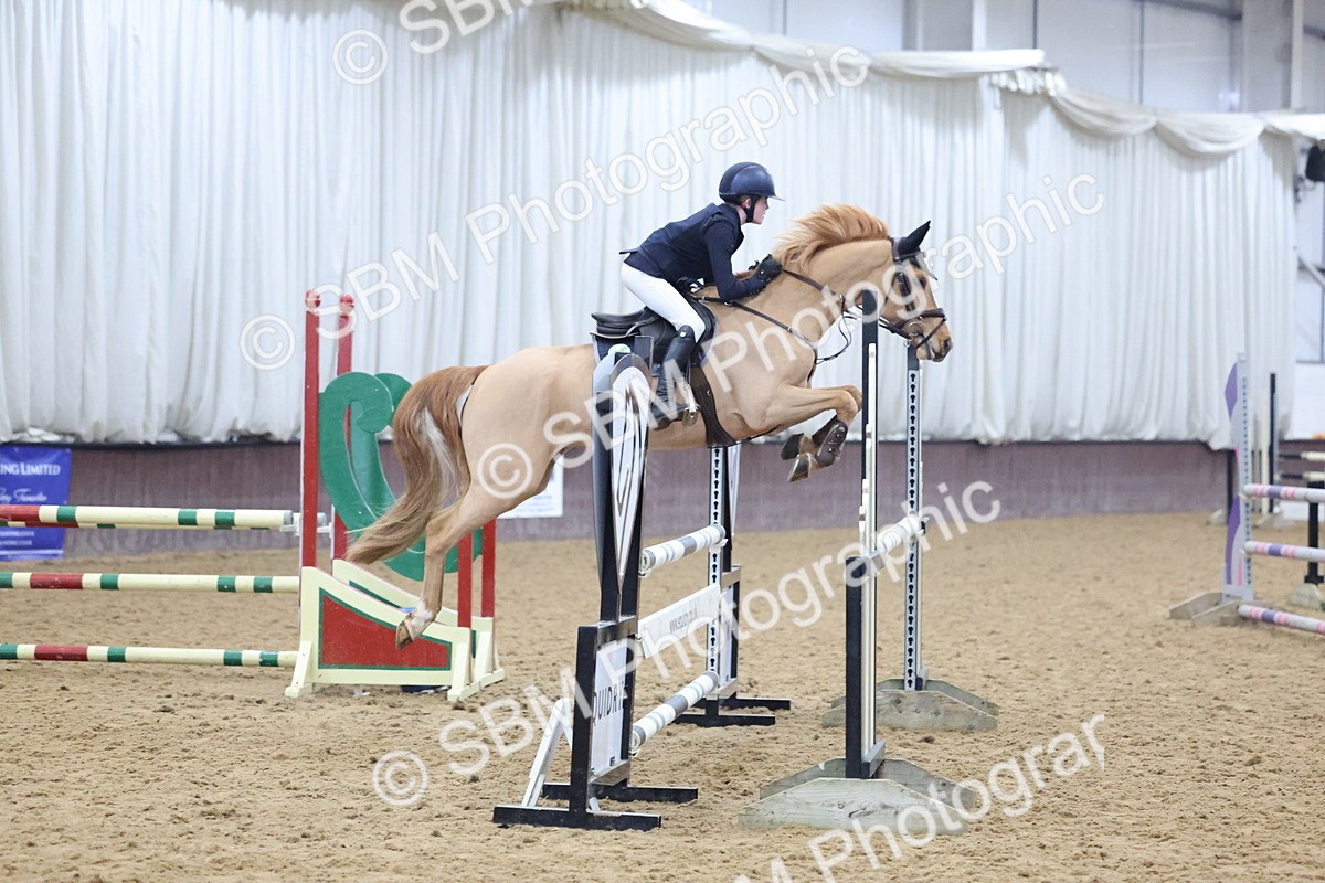 SBM_003153 - Class 11 - Blue Chip Pony Newcomers - 1.00m Open