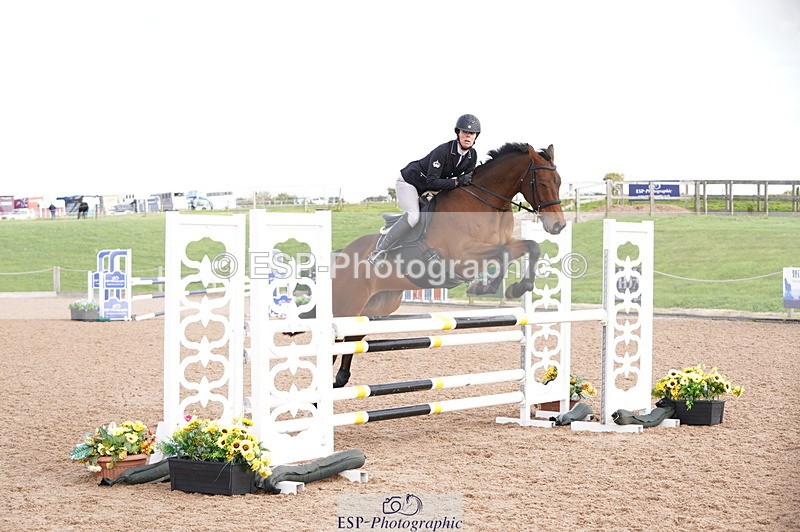 241004A-113622-00261 - Fri 02 Snr 1.05m Open