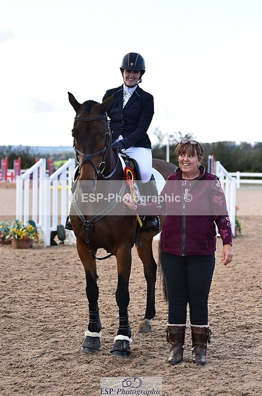 231014A-145720-05400 - Cls 15 1.05m Amateur Q 2nd R