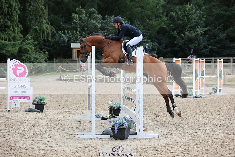 250705A-163918-16137 - Cls 37 1.05m Amateur Quali