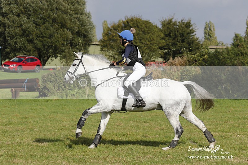  WWHT 171021 2958 - Intermediate (0.90m)  17/10/21