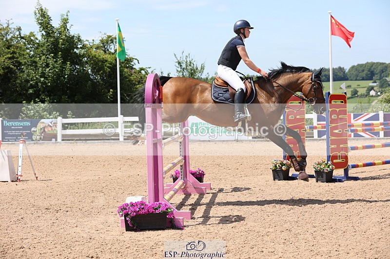 240718A-130300-05374 - Cls 9, 1 Star Bronze Tour 1.10m