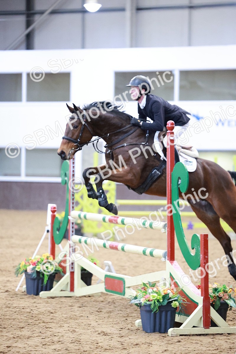 SBM_003898 - Class 11 - Senior Newcomers/ 1.10m Open