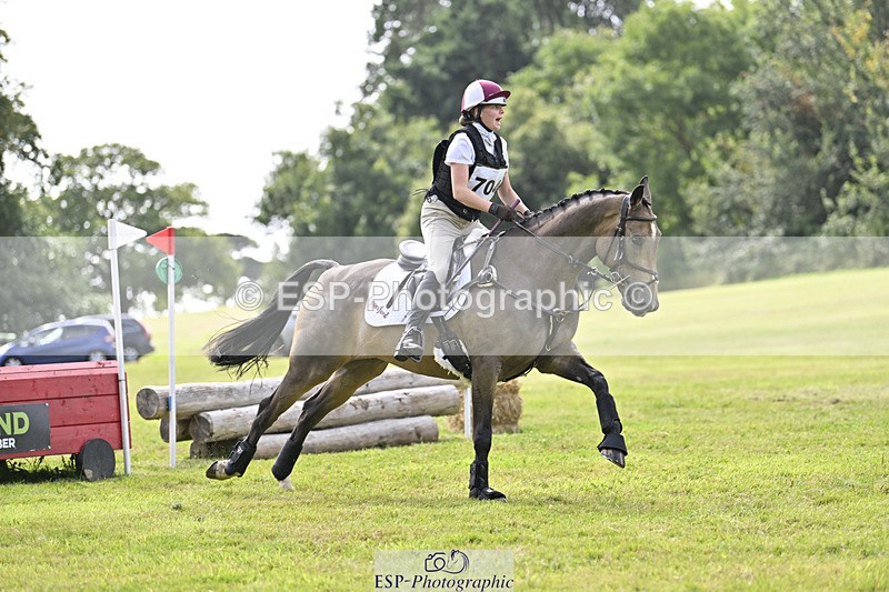 240825X-140356-34727 - 80cm XC 14.30 to 15.30