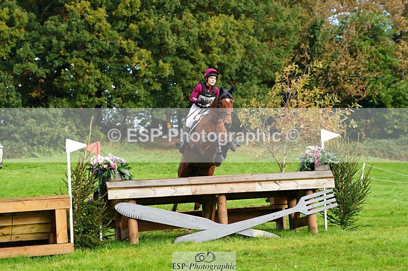 251025A-095506-16005 - D-328-Julia.Knight-Jones