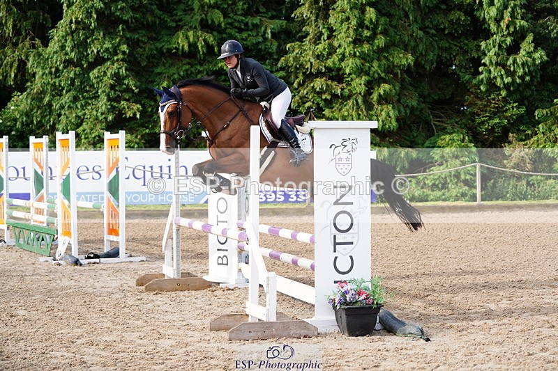 250613A-080550-00892 - Cls 8 85cm Schooling Round