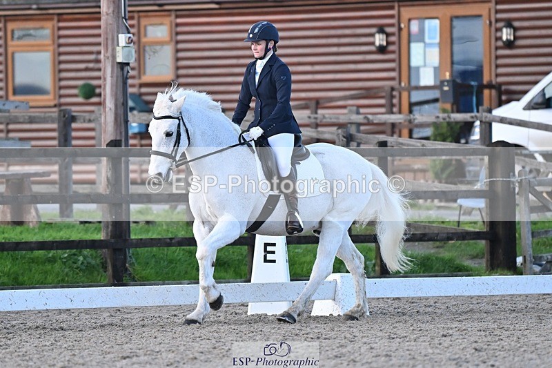 231105-162127-04071 - Cls 4 Novice 24 15.24 to 16.35 break