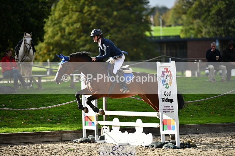 251004A-164348-02192 - Classes 10 & 11 80cm