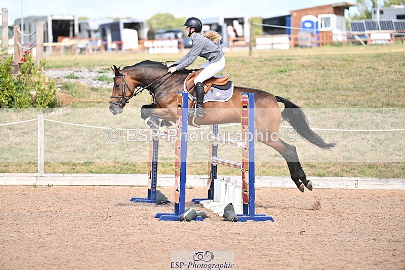 250827B-134206-00630 - Cls 4 Snr Newcomers 1.10m