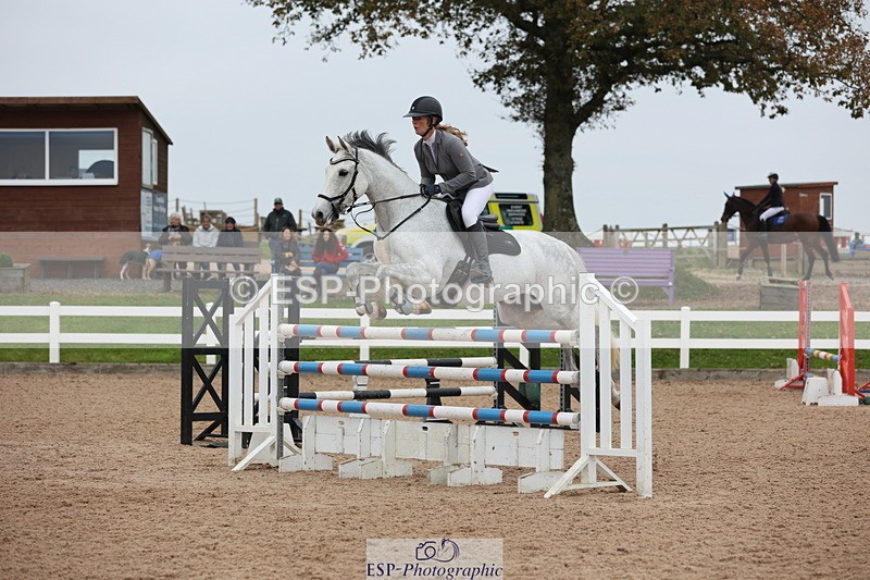 241101A-135829-02315 - FRI Cls 6 Foxhunter and 1.20m Open