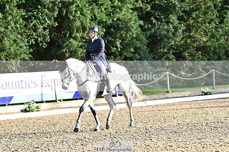 241023-160950-00868 - 014-Lizzie.Luxton-ST.TROPEZ