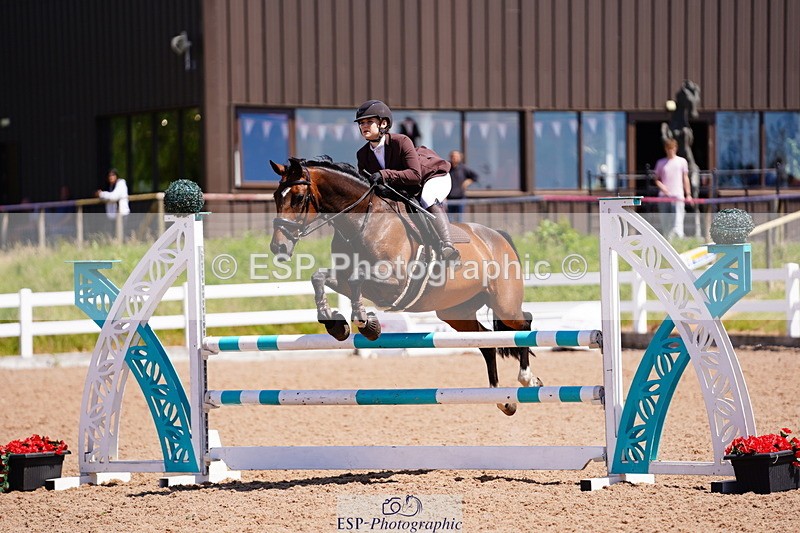 240629A-120034-05144 - Cls 18 Newcomers and 1m Open