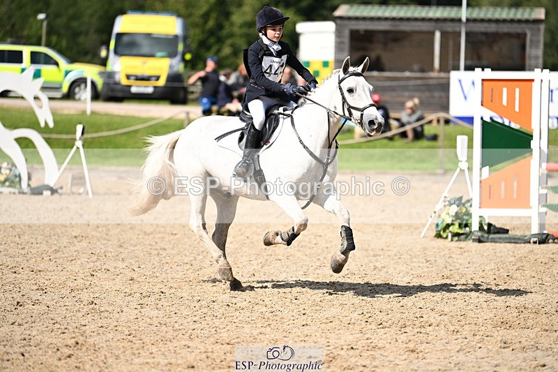 240824X-151820-29668 - 80cm Round 2 14.30 to 15.30